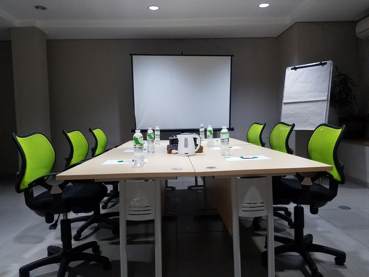 Legreen Suite Kuningan Jakarta Exterior photo