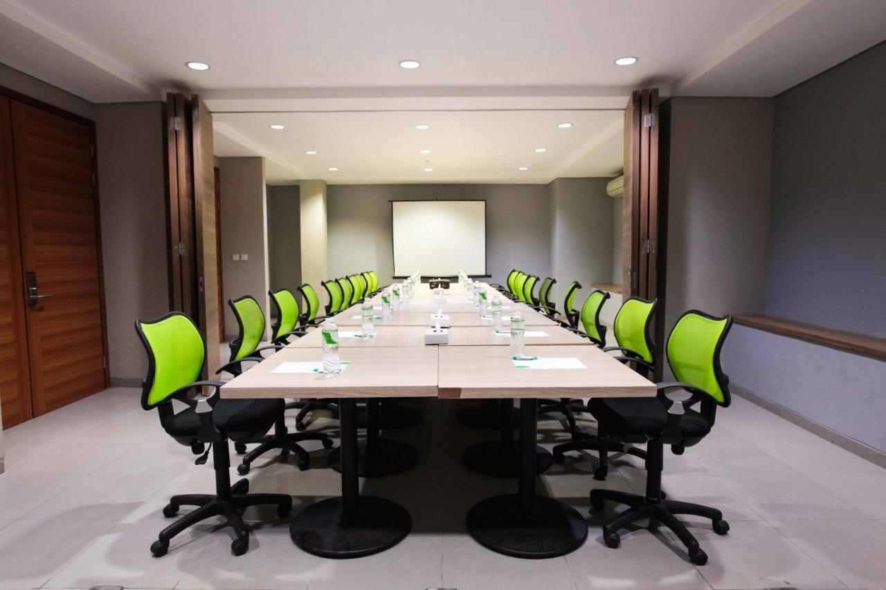 Legreen Suite Kuningan Jakarta Exterior photo
