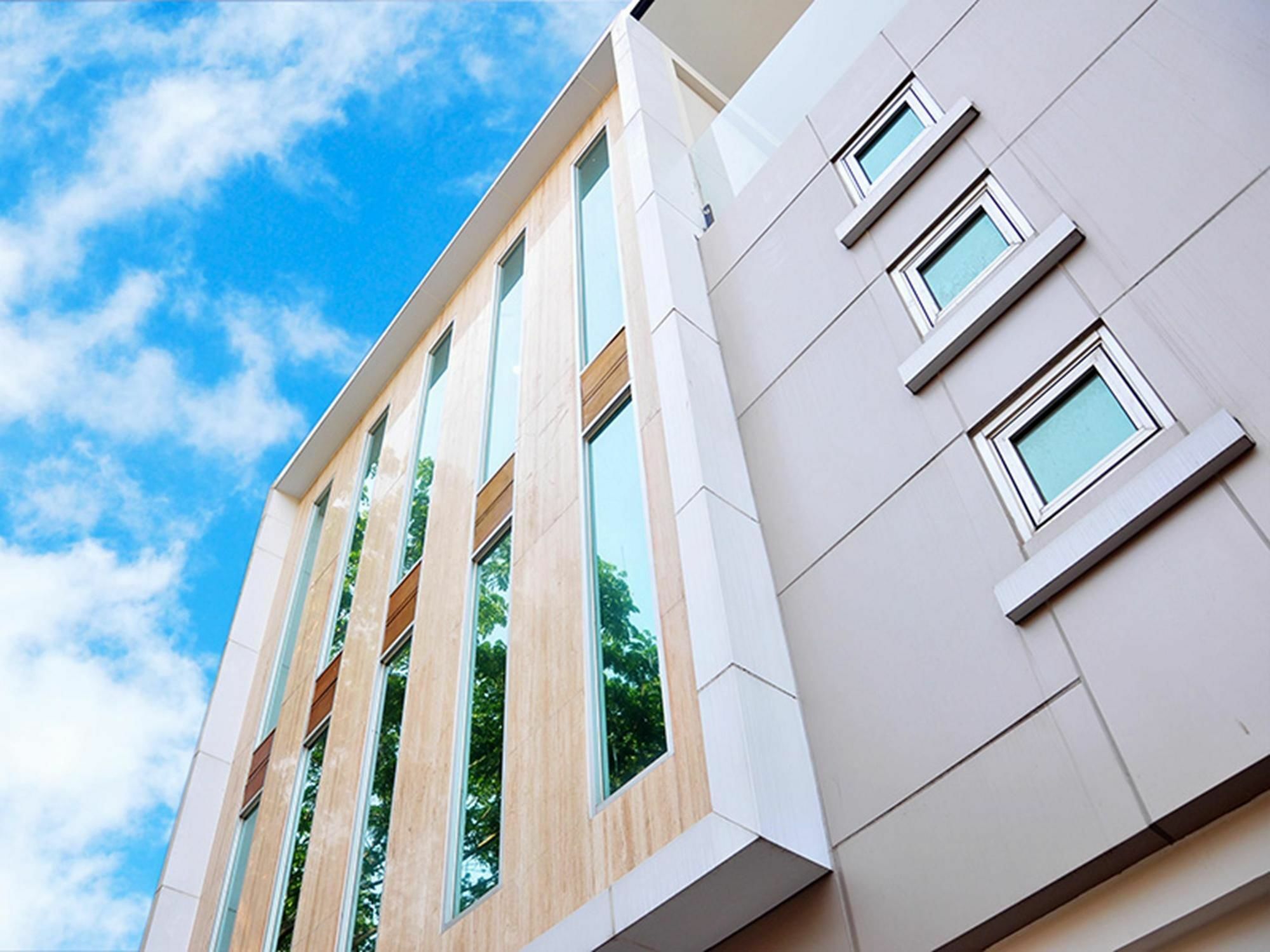 Legreen Suite Kuningan Jakarta Exterior photo